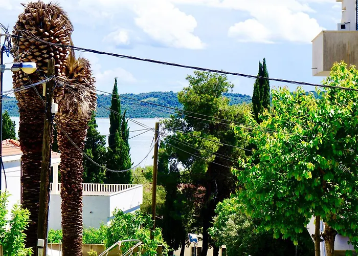 Blue Horizon Retreat